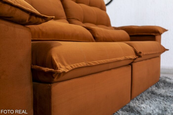 Sofá Retrátil Reclinável Emanuelly 2.00m Veludo Terracota 24 - D28 Soft e Molas bonnel - Imagem 7