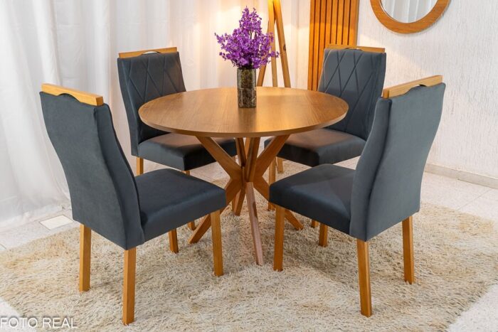 Mesa de Jantar Simpatia Tampo Redondo 108×108 Cinamomo JCM 4 Cad. Lisboa Veludo Cinza 507 Madeira Maciça Art Assento - Entregue Montada - Imagem 2