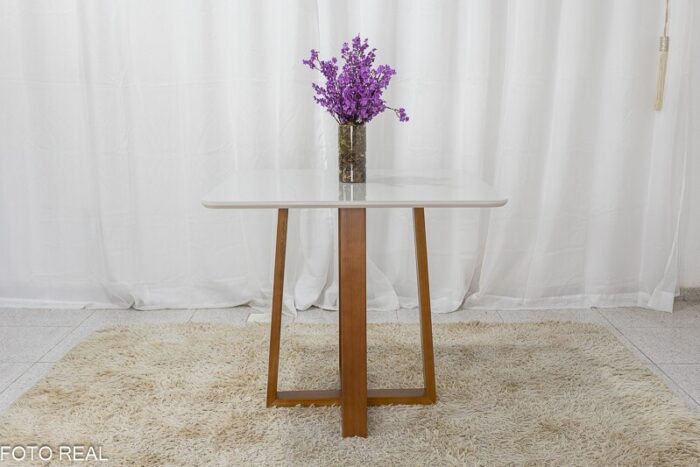Mesa de Jantar Pedro Mel Vidro Off 90×90 4 Cadeiras Lisboa Veludo Preto 504 Madeira Maciça Art Assento - Entregue Montada - Imagem 7