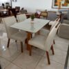 Mesa Pedro 90 Mel/Off White com 4 Cadeiras Helena Veludo Bege – ART ASSENTOS + OURO DECOR