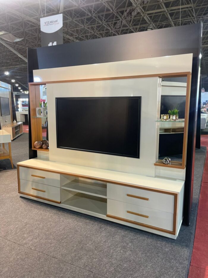 Home Theater até 75” Leni Off White/Cedro Natural – EDN MÓVEIS - Imagem 3