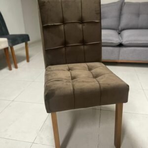 Mesa Pedro 90 Mel/Off White com 4 Cadeiras Sophia Veludo Marrom – ART ASSENTOS + WM DECOR